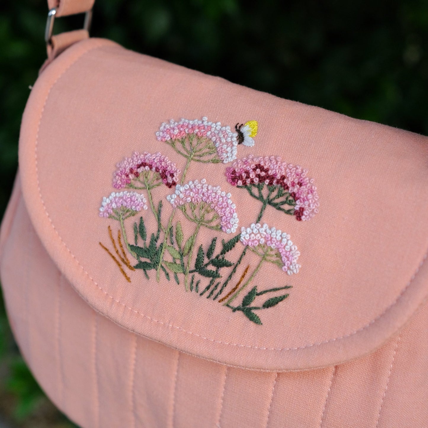 Hanmade Shoulder Bag Hand-embroidered flower