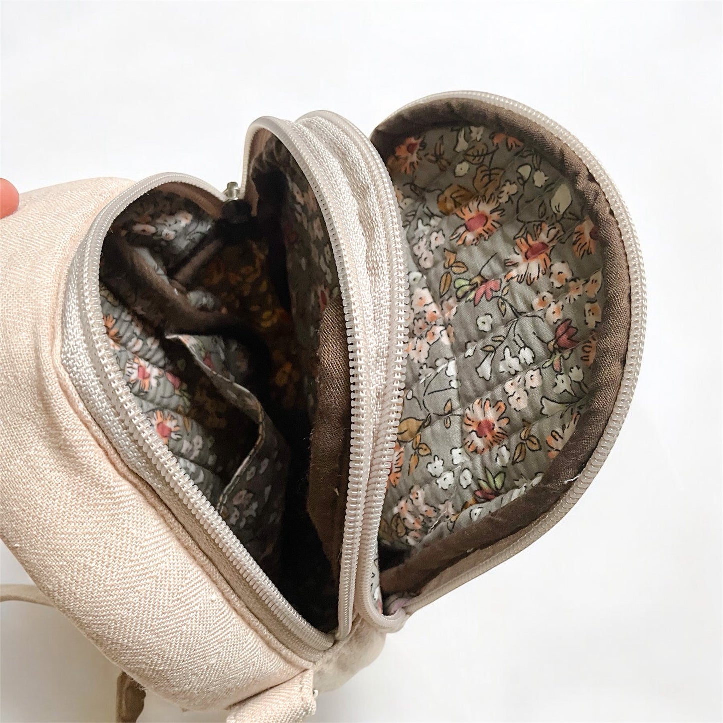 Hanmade Shoulder Bag with Hand-embroidered Flower